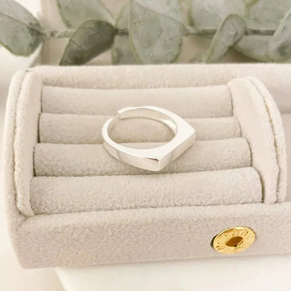925 Sterling Silver Bar Ring Minimalist Ring Thin Bar Ring Stackable Dainty Ring - Picture 5 of 9